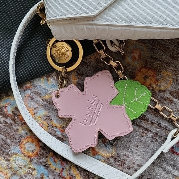 White Snake Embossed White House Black Market Crossbody bag with Braccialini - Picture 4 of 8